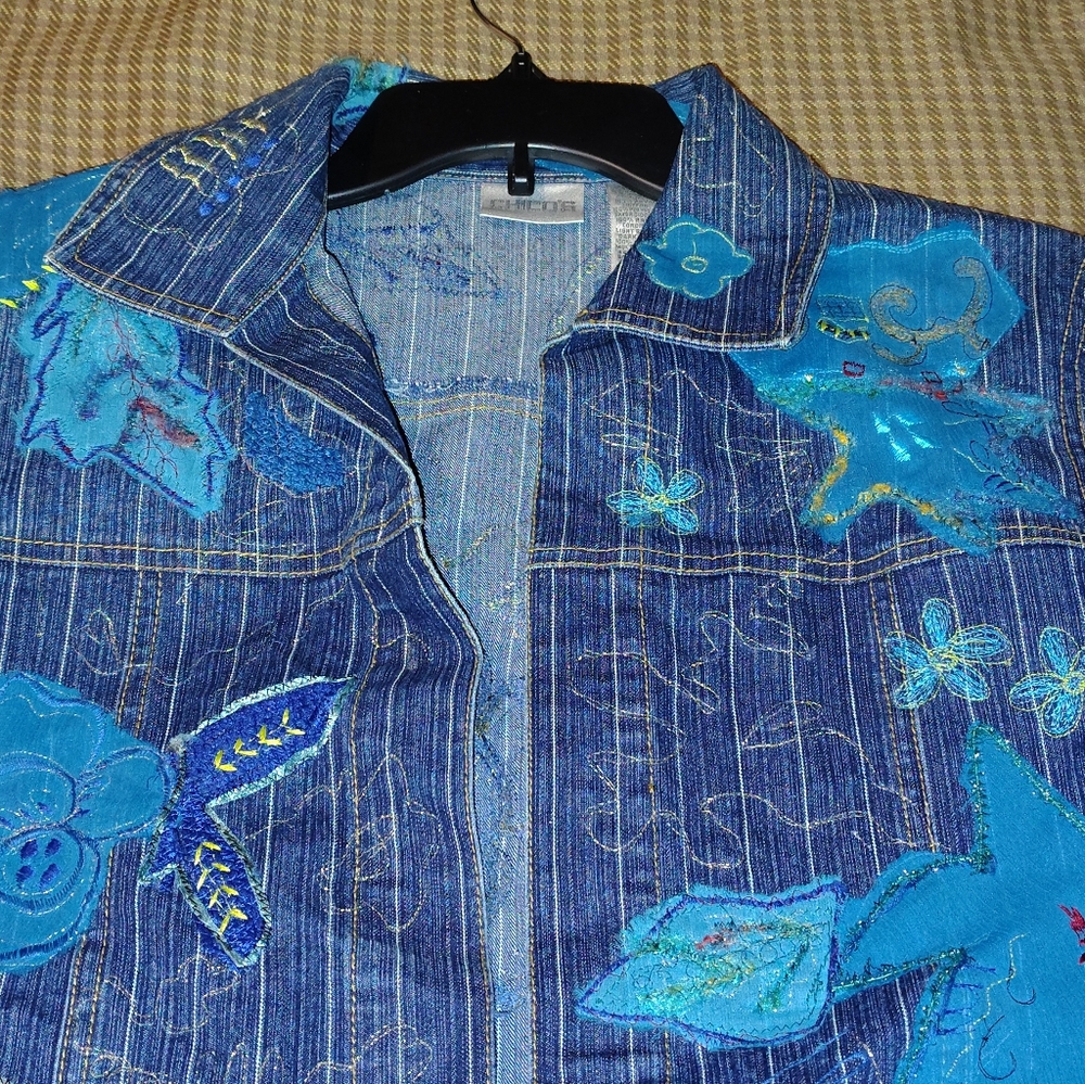 *Juniors Chicos Design Lined Denim Jacket Embroidered Artsy Boho Embellished - Picture 4 of 7